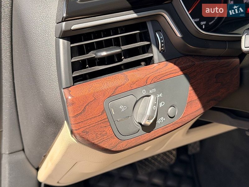 Седан Audi A4 2021 в Кривому Розі
