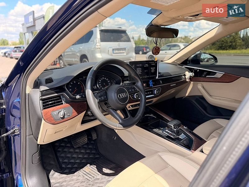 Седан Audi A4 2021 в Кривому Розі
