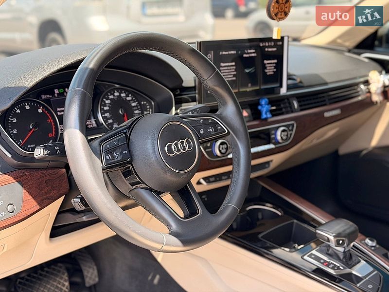 Седан Audi A4 2021 в Кривому Розі