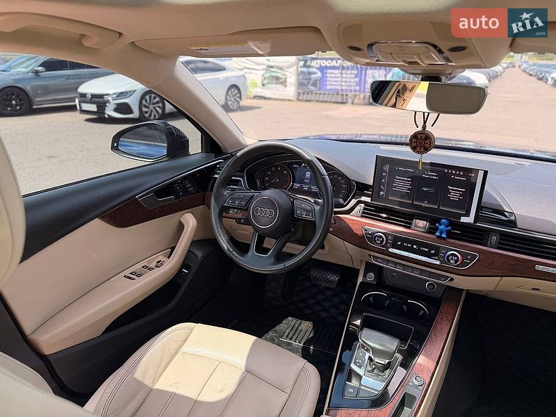 Седан Audi A4 2021 в Кривому Розі