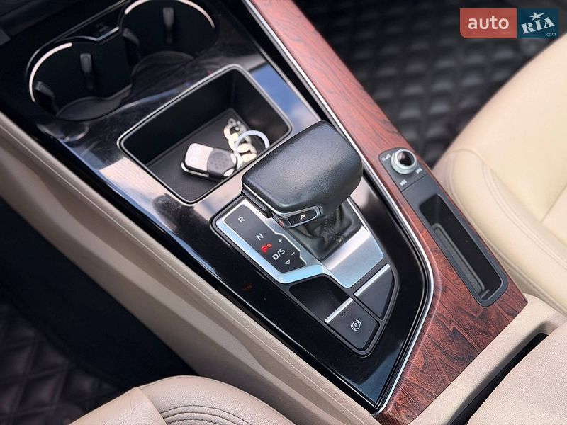 Седан Audi A4 2021 в Кривому Розі