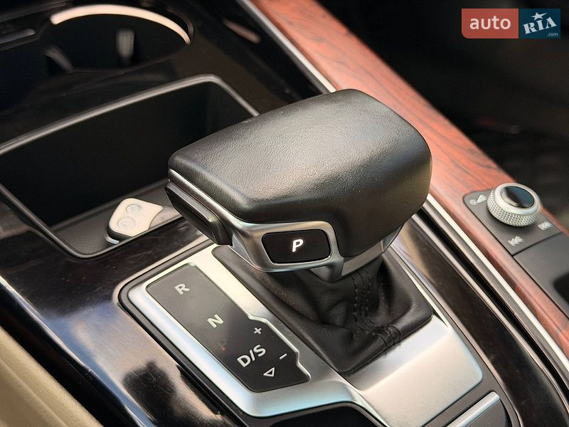 Седан Audi A4 2021 в Кривому Розі