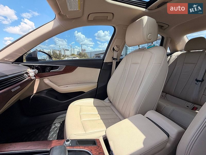 Седан Audi A4 2021 в Кривому Розі