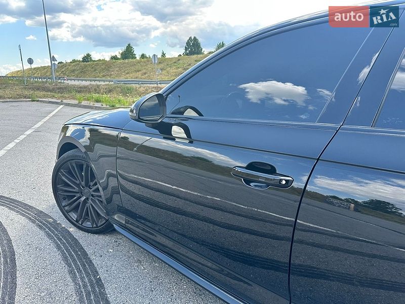 Седан Audi A4 2017 в Полтаві