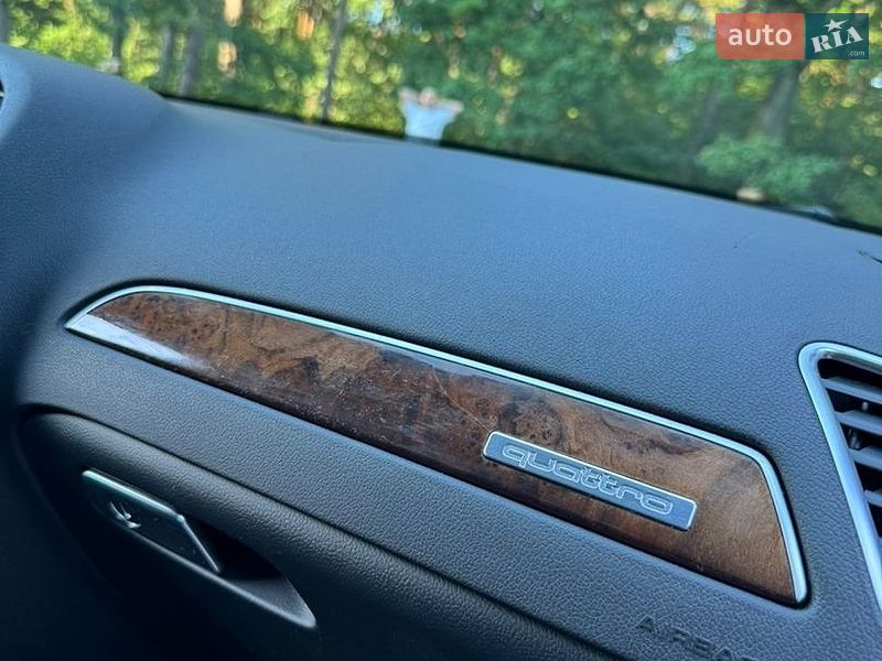 Седан Audi A4 2014 в Новояворівську