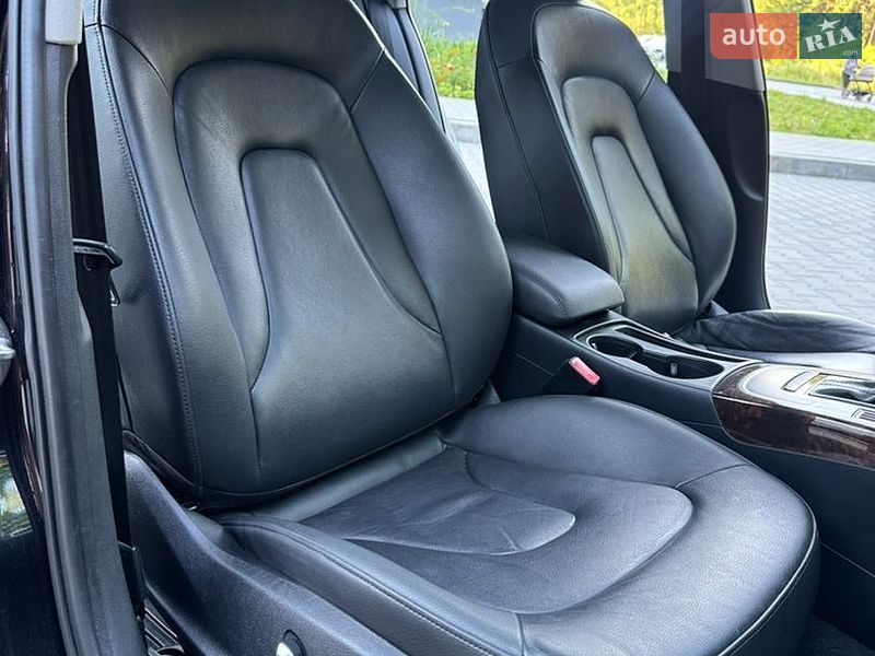Седан Audi A4 2014 в Новояворівську