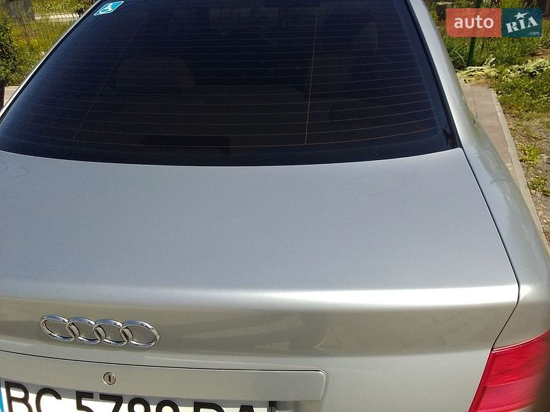 Седан Audi A4 2000 в Львові
