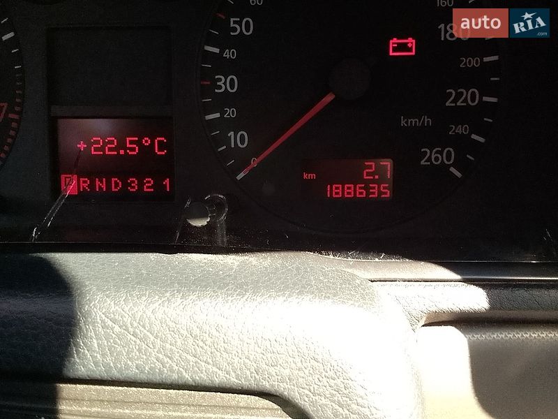 Седан Audi A4 2000 в Львові