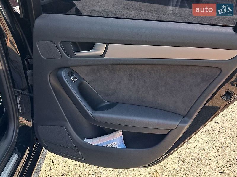 Універсал Audi A4 2013 в Бурштині