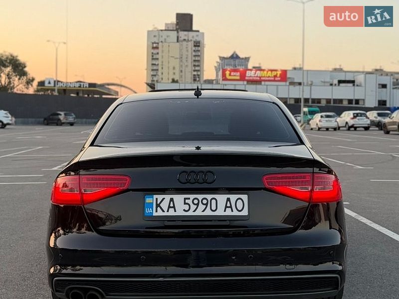 Седан Audi A4 2014 в Києві