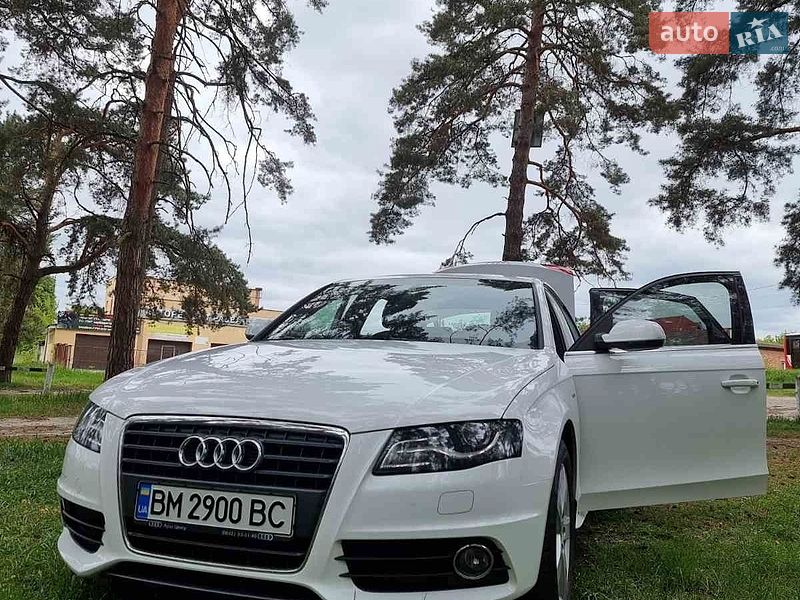 Седан Audi A4 2011 в Сумах