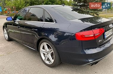 Седан Audi A4 2015 в Киеве