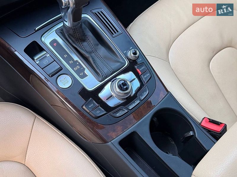 Седан Audi A4 2013 в Києві