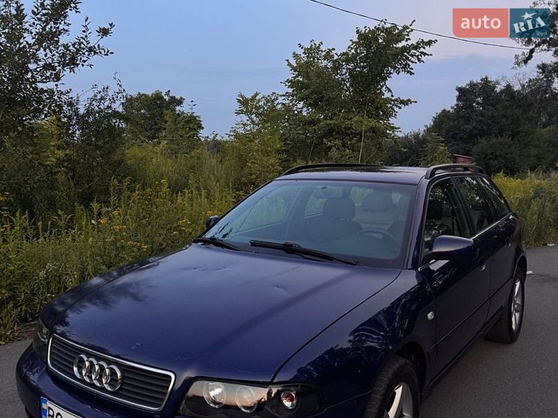 Універсал Audi A4 1998 в Львові