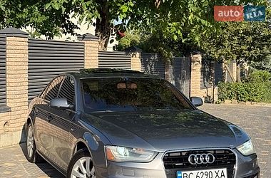 Седан Audi A4 2014 в Львове