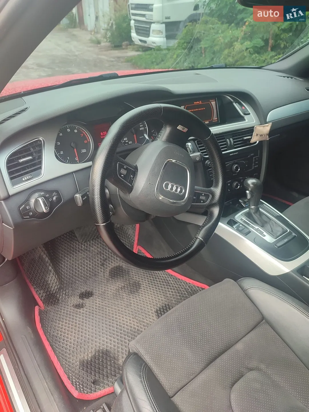 2010 Audi A4 - мініатюра 10
