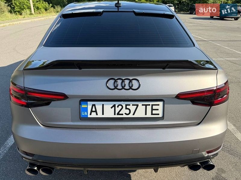 Седан Audi A4 2017 в Горенке