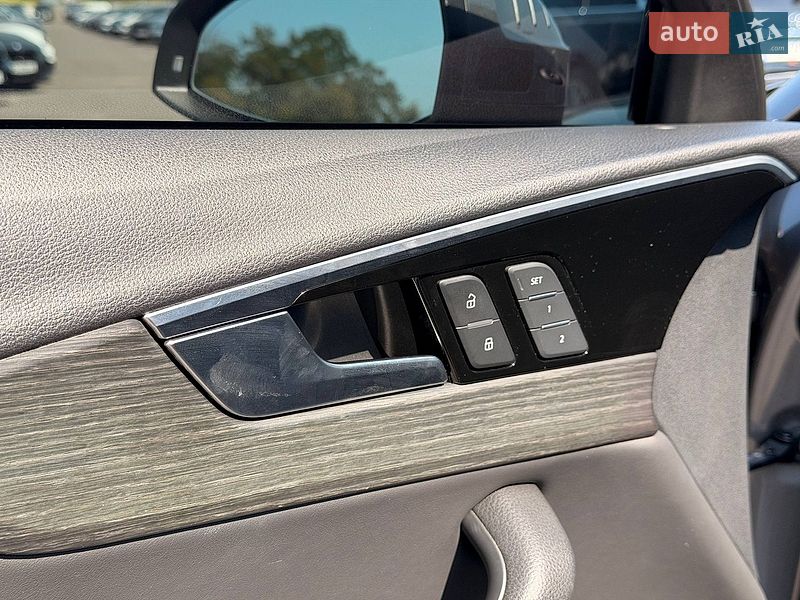 Седан Audi A4 2020 в Кривому Розі