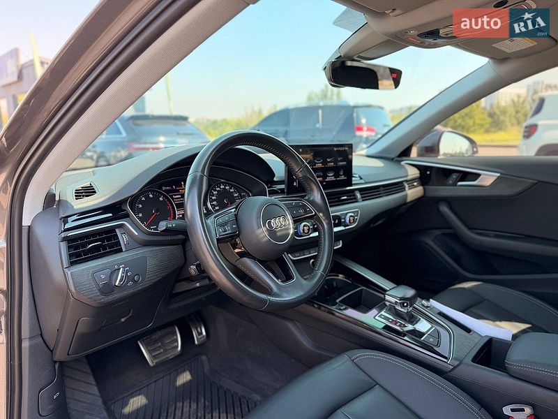 Седан Audi A4 2020 в Кривому Розі