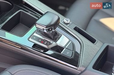 Седан Audi A4 2020 в Кривому Розі