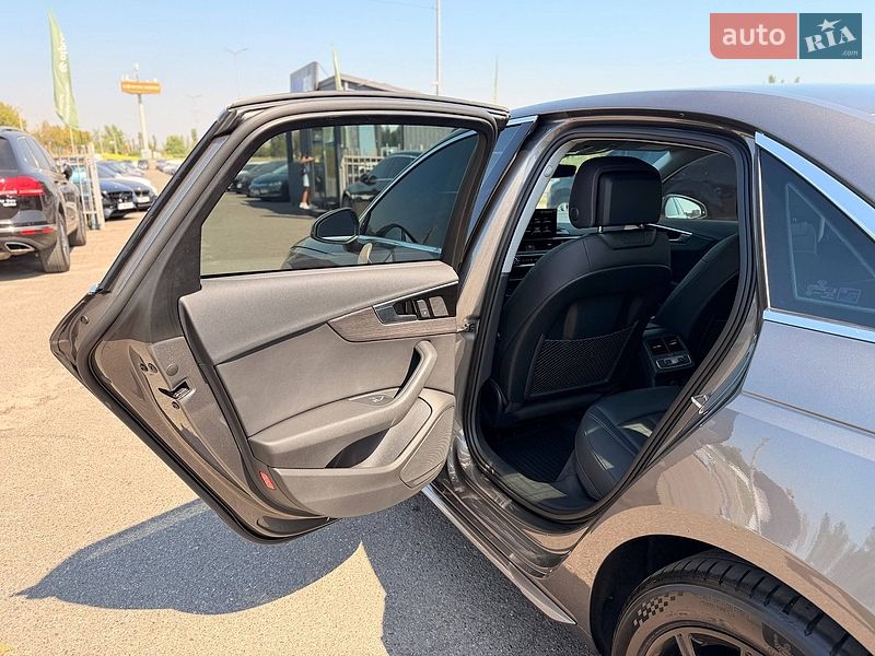 Седан Audi A4 2020 в Кривому Розі