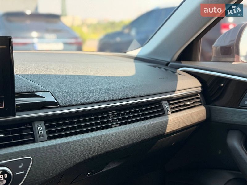 Седан Audi A4 2020 в Кривому Розі
