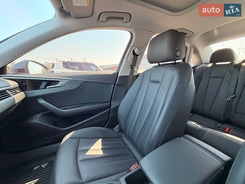 Седан Audi A4 2020 в Кривому Розі