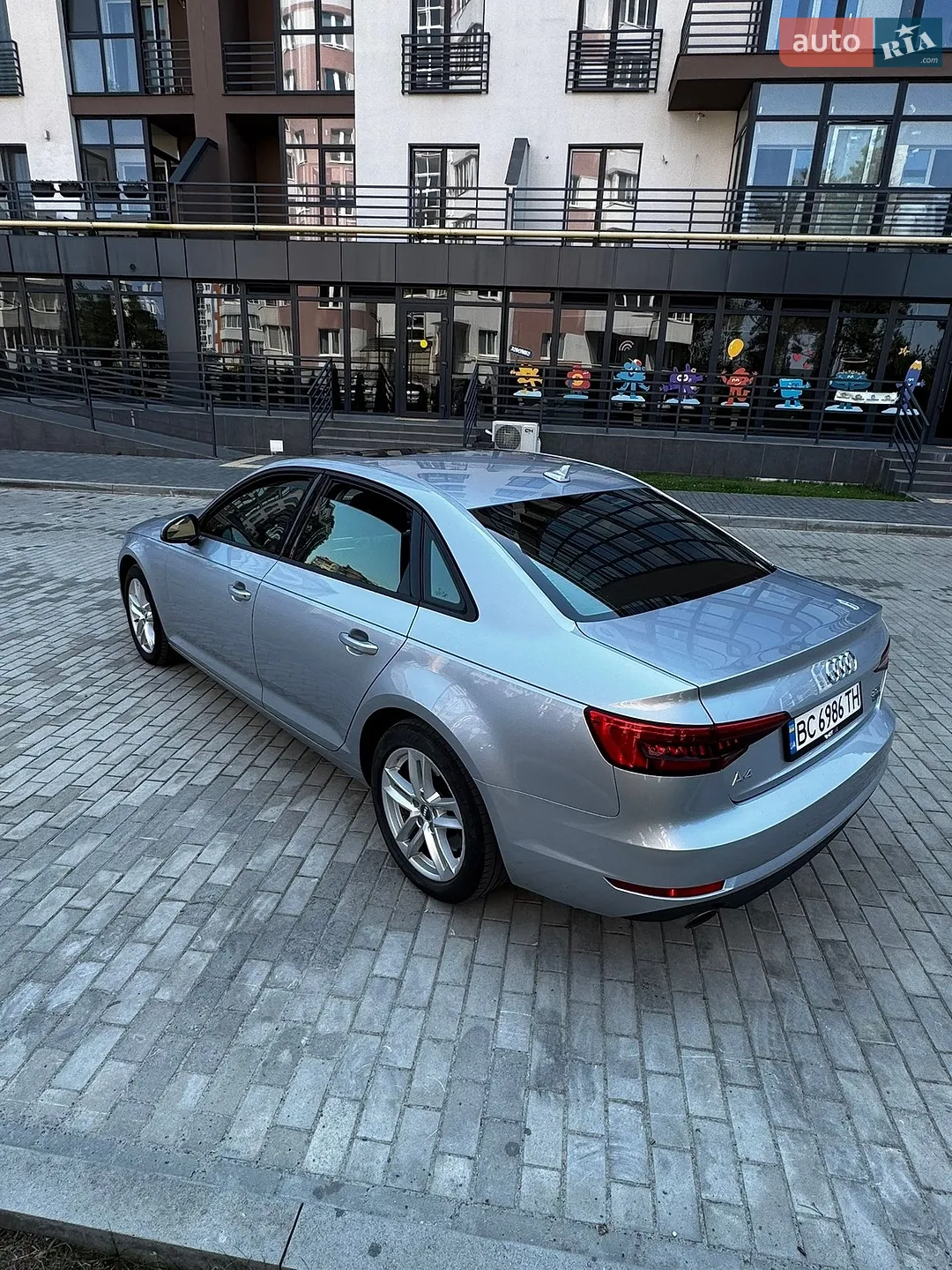 2016 Audi A4 - мініатюра 9