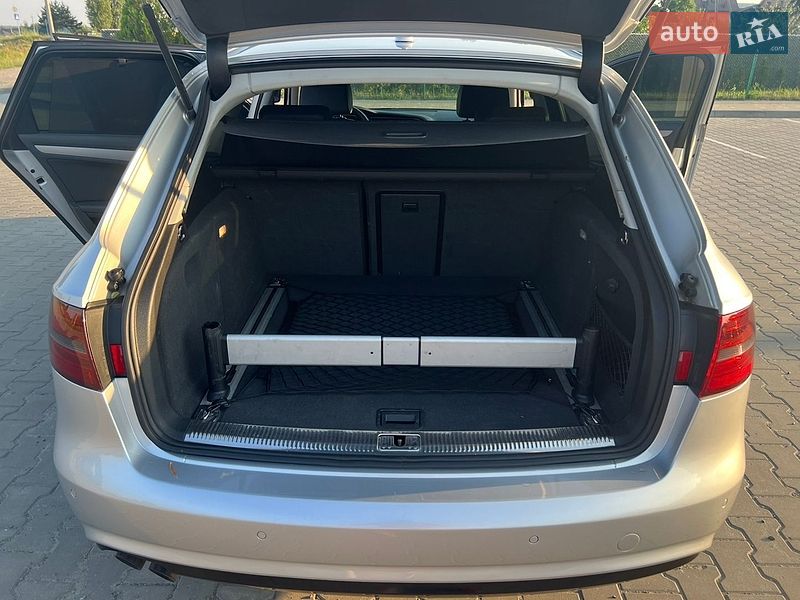 Універсал Audi A4 2011 в Вараші