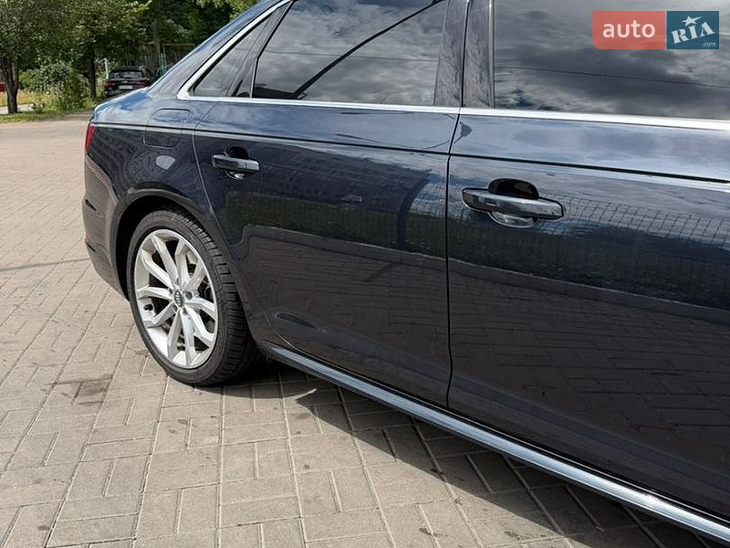 Седан Audi A4 2017 в Києві