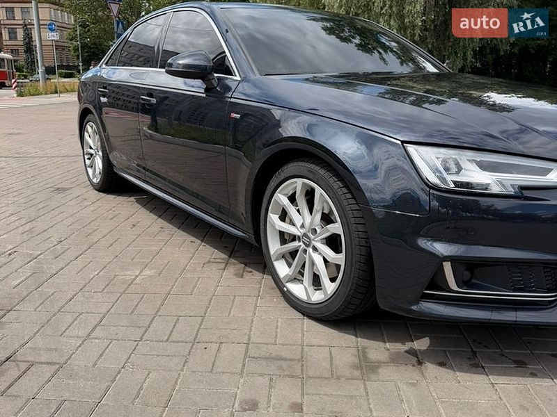 Седан Audi A4 2017 в Києві