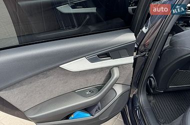 Седан Audi A4 2017 в Києві