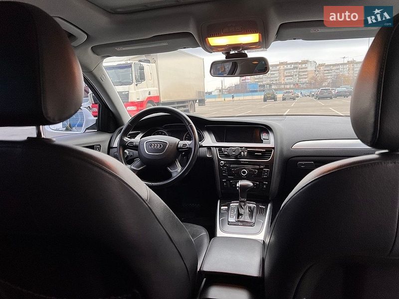 Седан Audi A4 2013 в Києві
