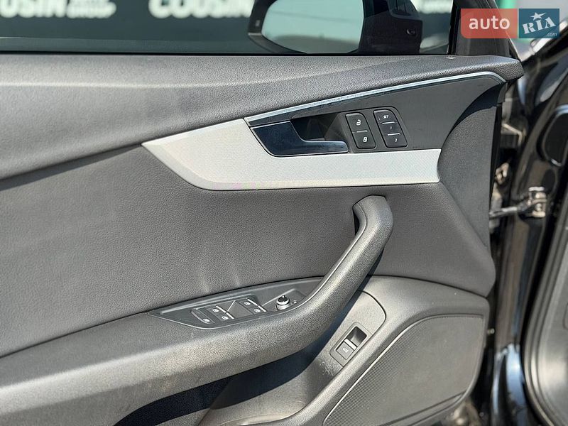 Седан Audi A4 2017 в Києві