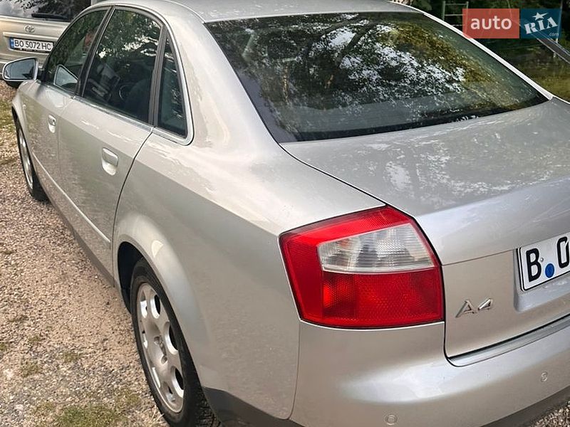 Седан Audi A4 2003 в Збараже
