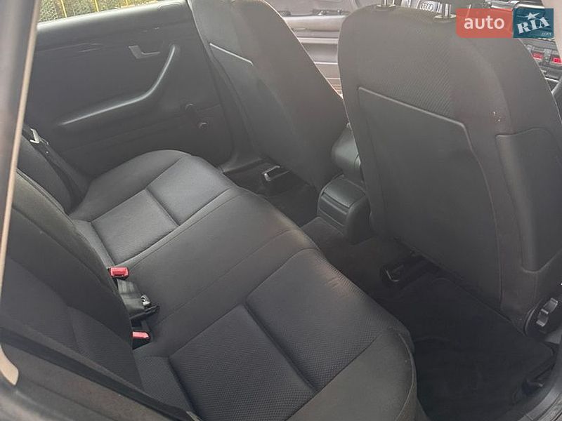 Седан Audi A4 2003 в Збараже
