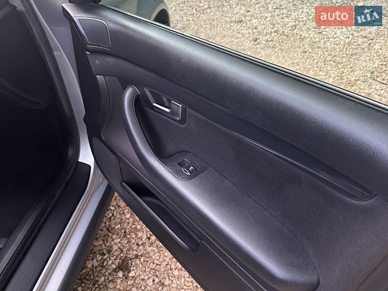 Седан Audi A4 2003 в Збараже