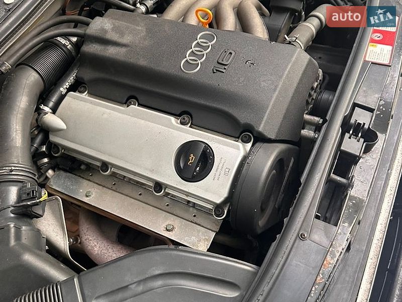 Седан Audi A4 2003 в Збараже