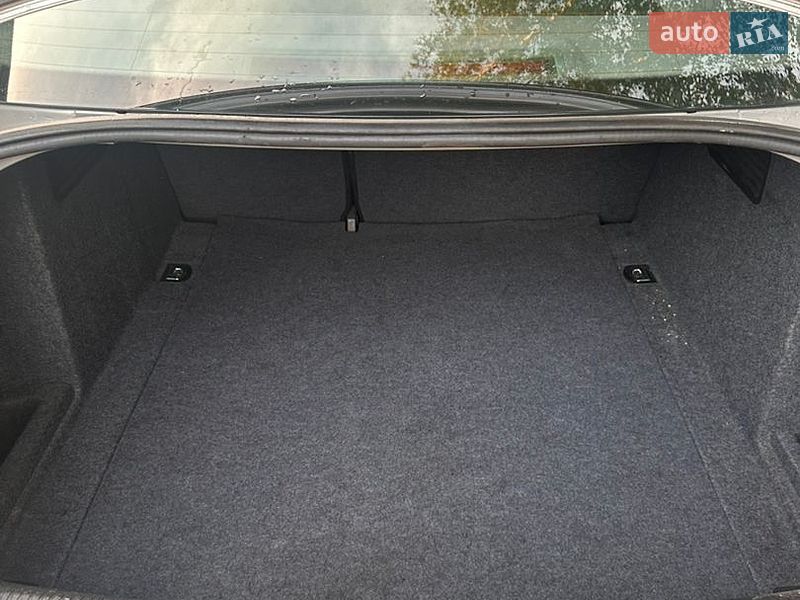 Седан Audi A4 2003 в Збараже