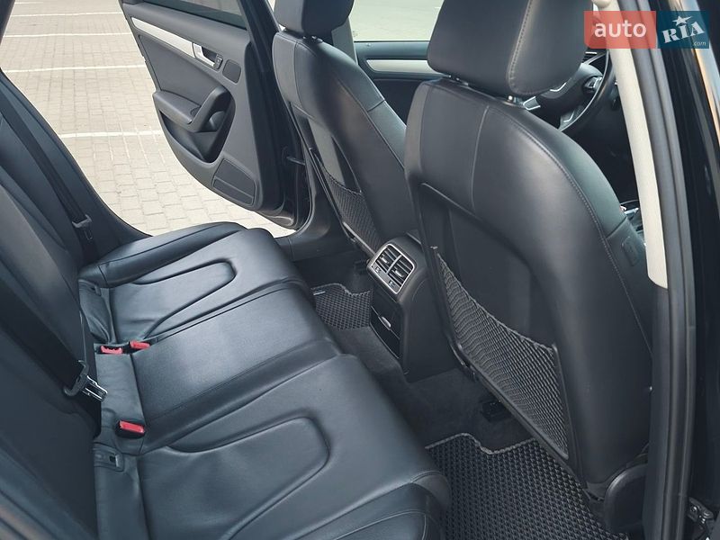 Седан Audi A4 2012 в Шептицькому