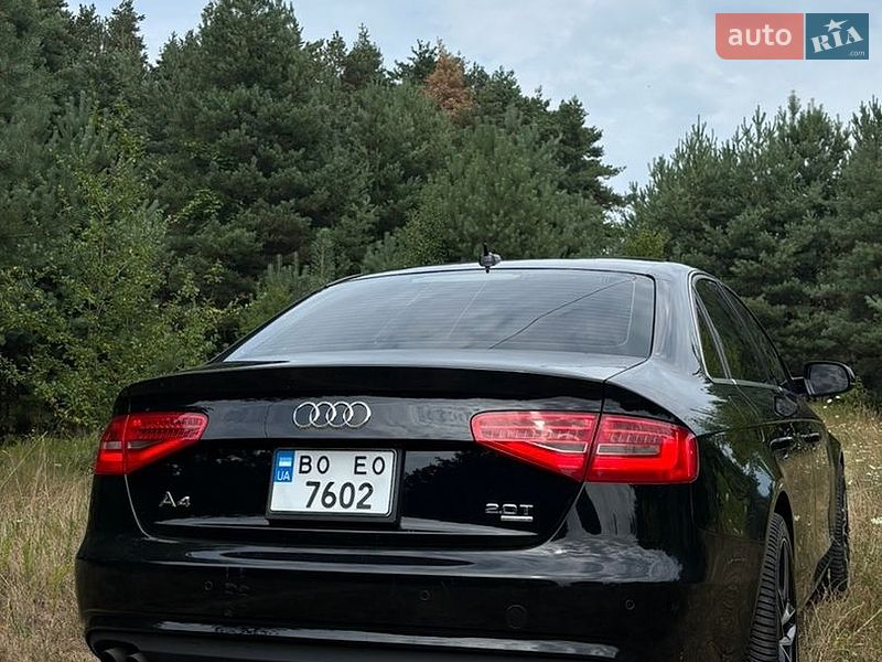 Седан Audi A4 2012 в Козині