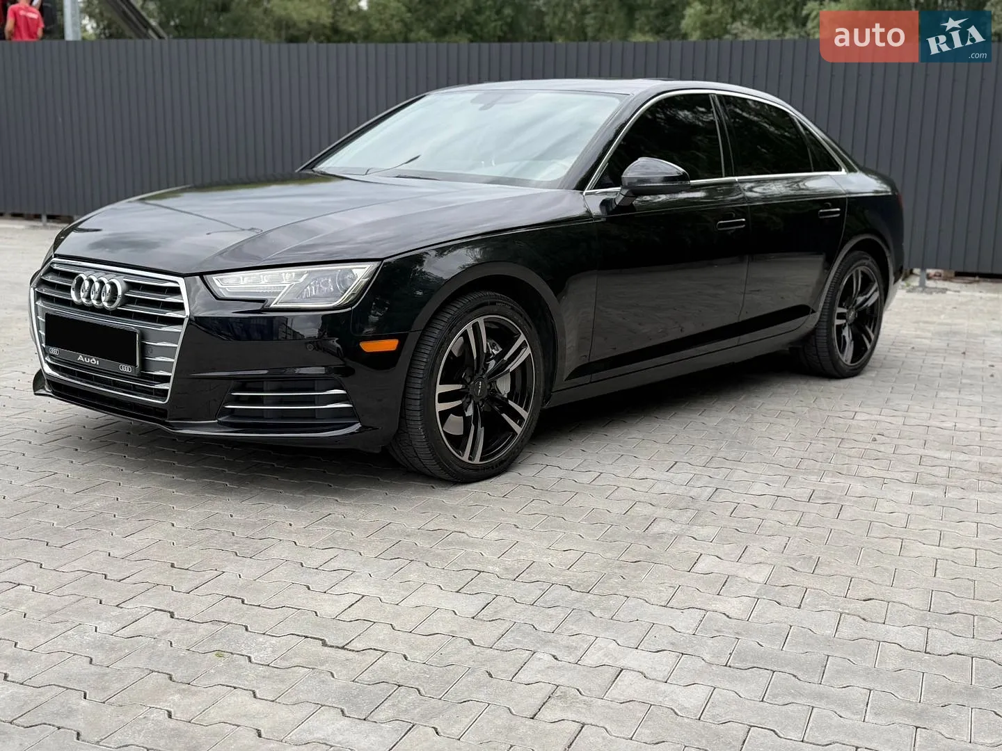 2017 Audi A4 - фото 1