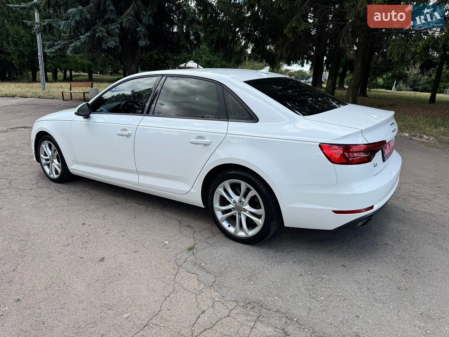 2017 Audi A4 - мініатюра 3