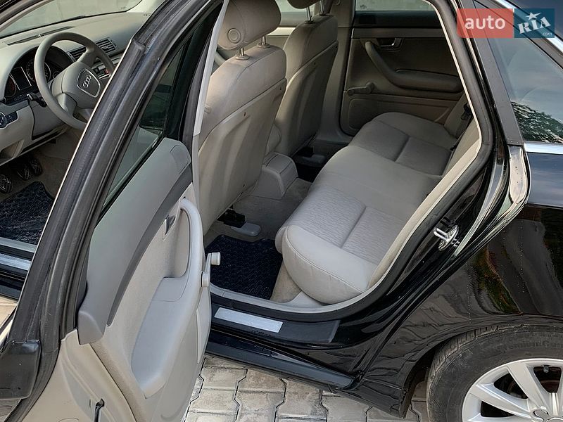 Седан Audi A4 2006 в Кременці