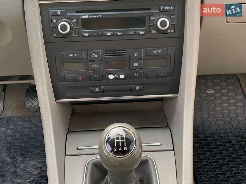 Седан Audi A4 2006 в Кременці