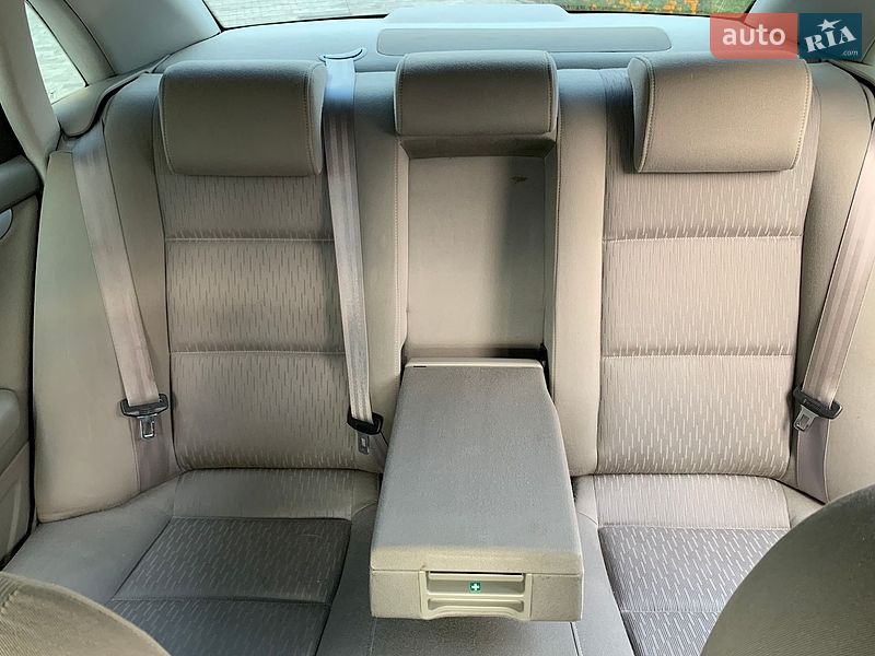 Седан Audi A4 2006 в Кременці