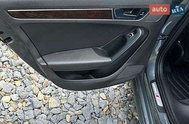 Седан Audi A4 2015 в Чернівцях