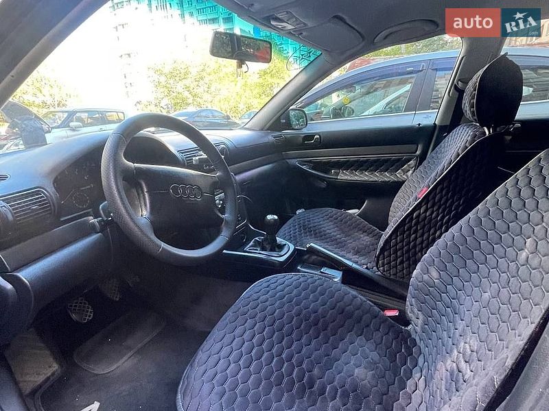 Универсал Audi A4 1996 в Киеве