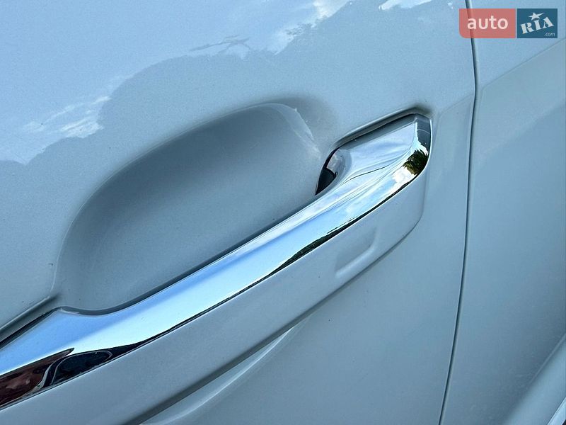 Седан Audi A4 2021 в Рівному