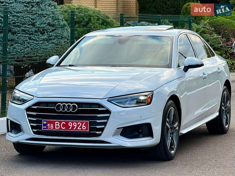 Седан Audi A4 2021 в Рівному